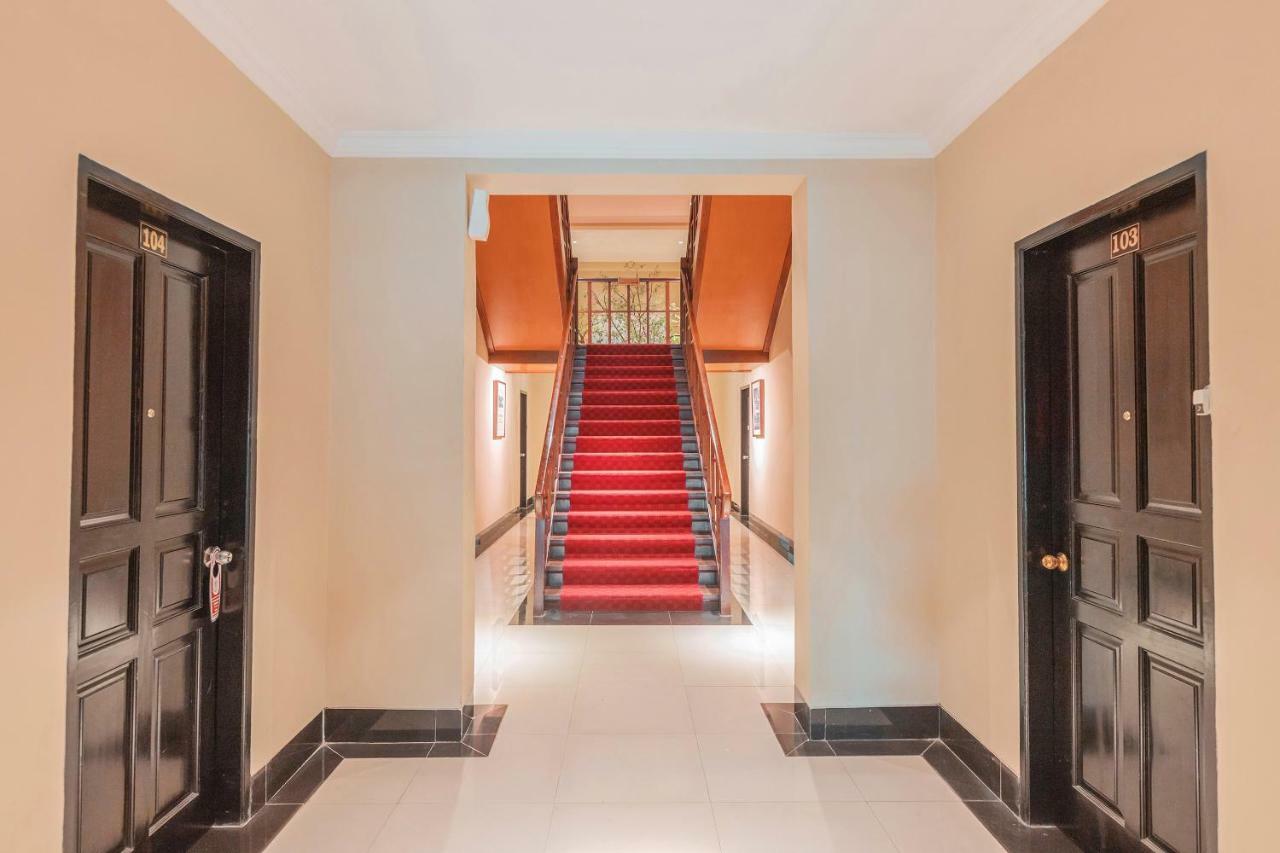 Capital O 534 Sriwijaya Hotel Jakarta Exterior foto